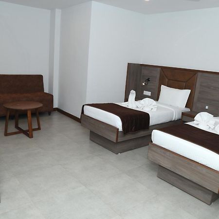 Hotel K79 Jamshedpur Exterior foto