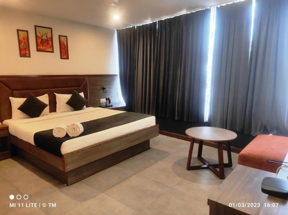 Hotel K79 Jamshedpur Exterior foto